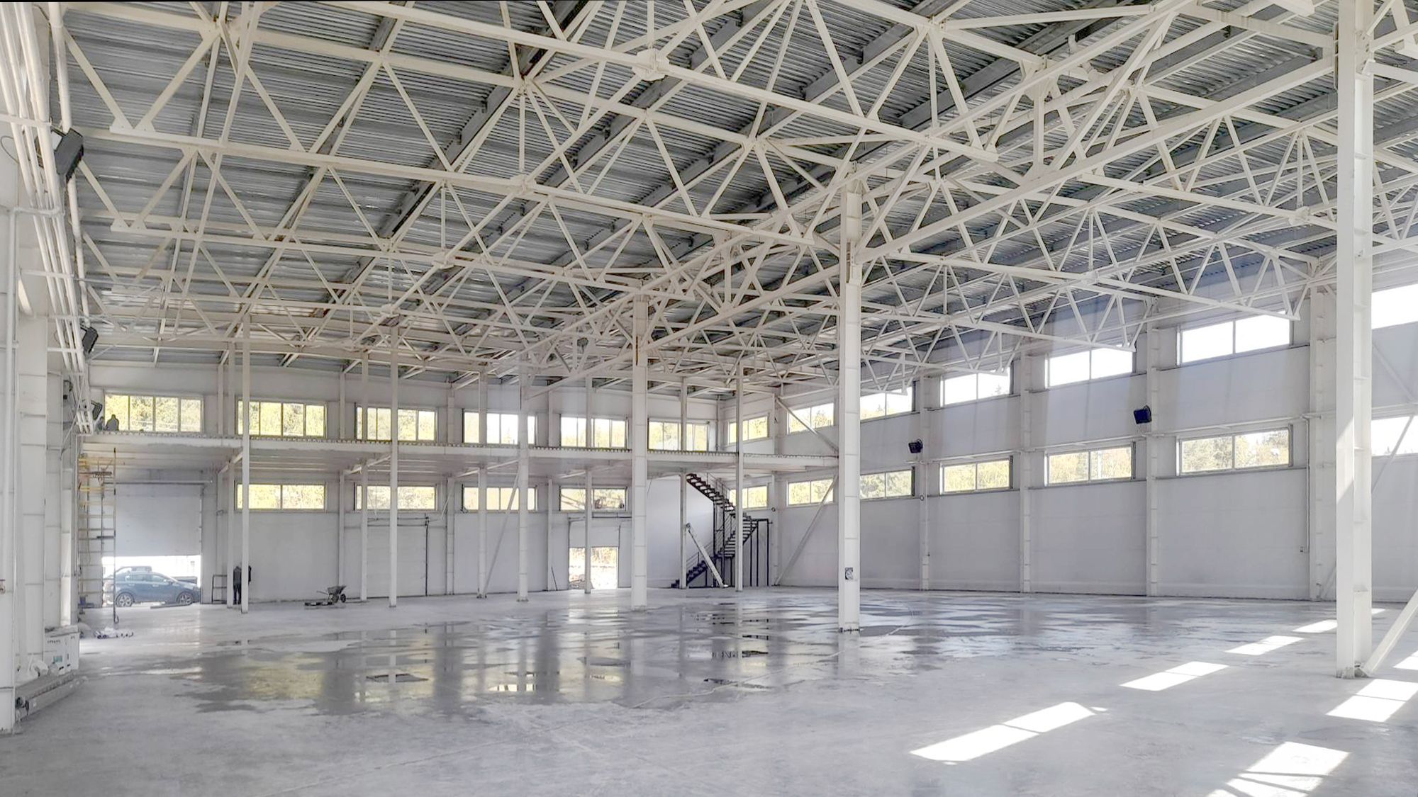 Производственное здание со встройкой и пристройкой площадью 864 кв. м, размеры 34х50,8х8 м